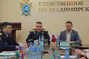 В следственном управлении следственного комитета (СК) России по Владимирской области состоялось подписание трехсторонних соглашений об открытии в школах Владимира и Мурома профильных кадетских классов СК России