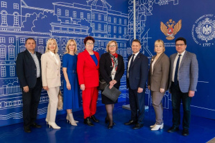 Делегация системы образования Владимирской области во главе с заместителем Губернатора В. А. Куимовым в Российском государственном педагогическом университете имени А.И. Герцена в городе Санкт-Петербург с целью развития сотрудничества