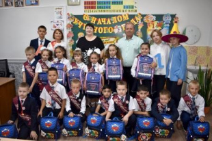 Из Владимирской области в подшефный регион отправили подарки будущим школьникам